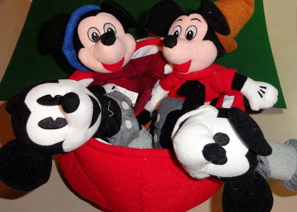Disney MICKEY MOUSE 70th Anniversary Bean Bag Set MWMT  